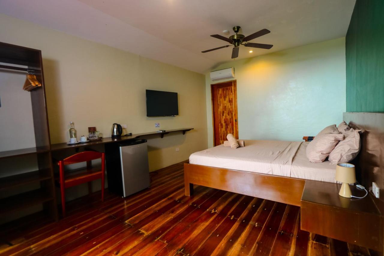 Nakabalo Guesthouse & Restaurant Сикихор Экстерьер фото