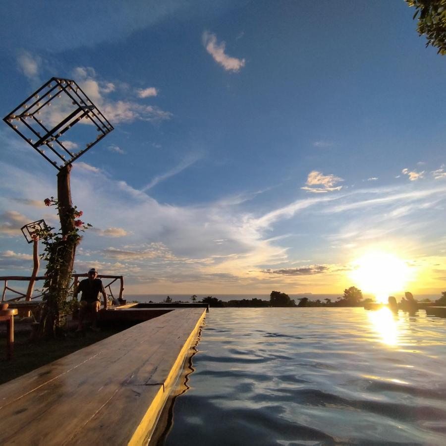 Nakabalo Guesthouse & Restaurant Сикихор Экстерьер фото
